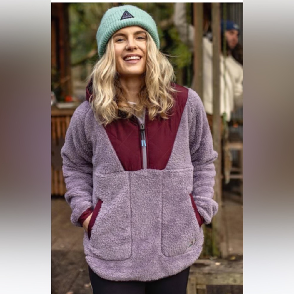 NWT. Passenger Beaumont Hooded Half-zip Sherpa Fleece Jacket